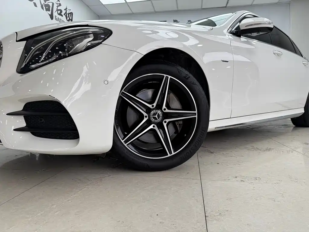 Mercedes-Benz E-Class 2020 — фото 23