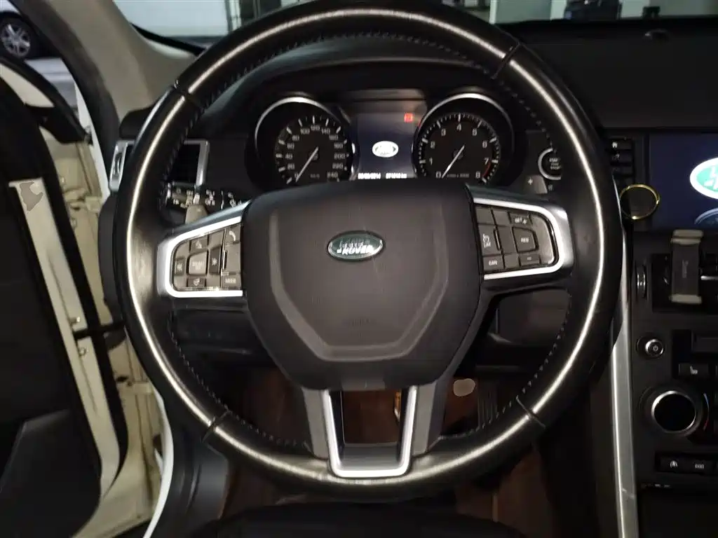 Land Rover Discovery Sport 2016