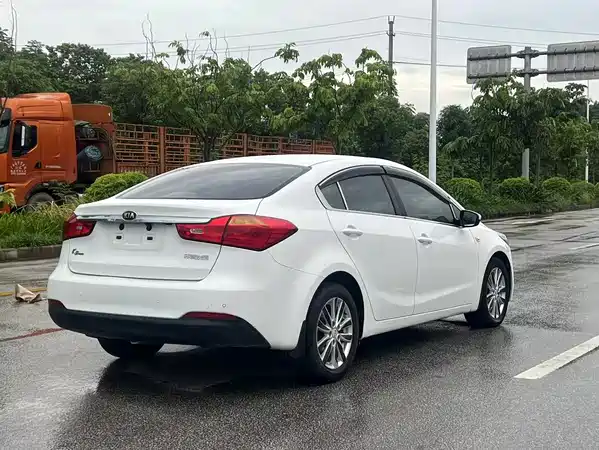 Kia K3 2014