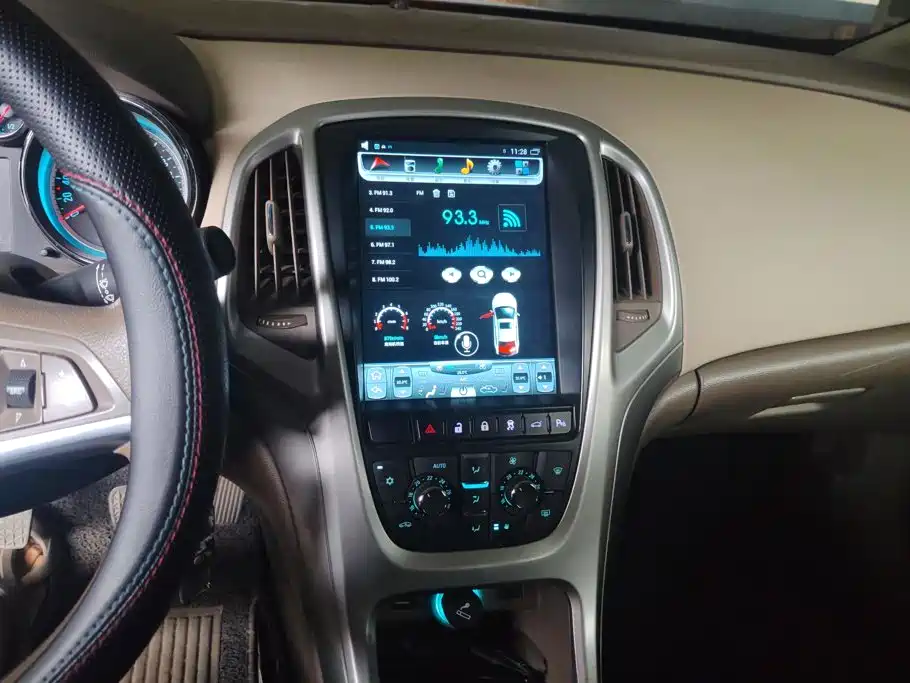 Buick Excelle GT 2013 — фото 13