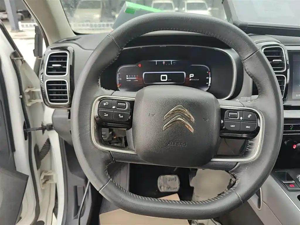 Citroen C5 AIRCROSS 2018 — фото 11