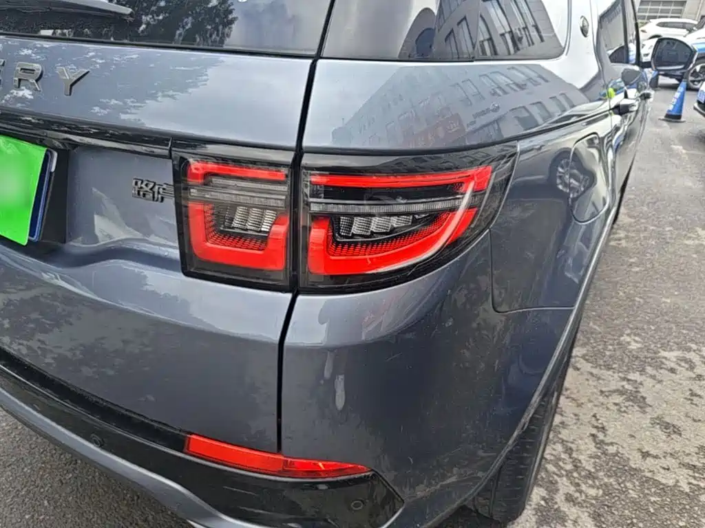 Land Rover Discovery Sport 2022 — фото 8