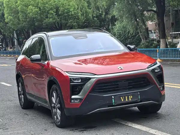 NIO ES8 2018