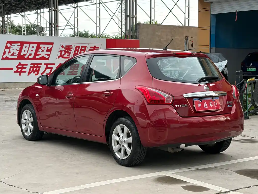 Nissan Tiida 2016 — фото 17