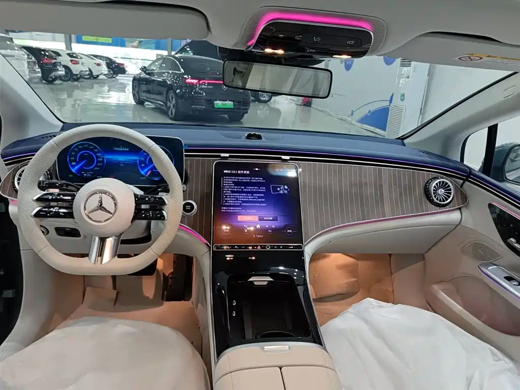 Mercedes-Benz EQE 2025