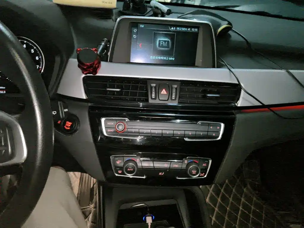 BMW X1 2018 — фото 14