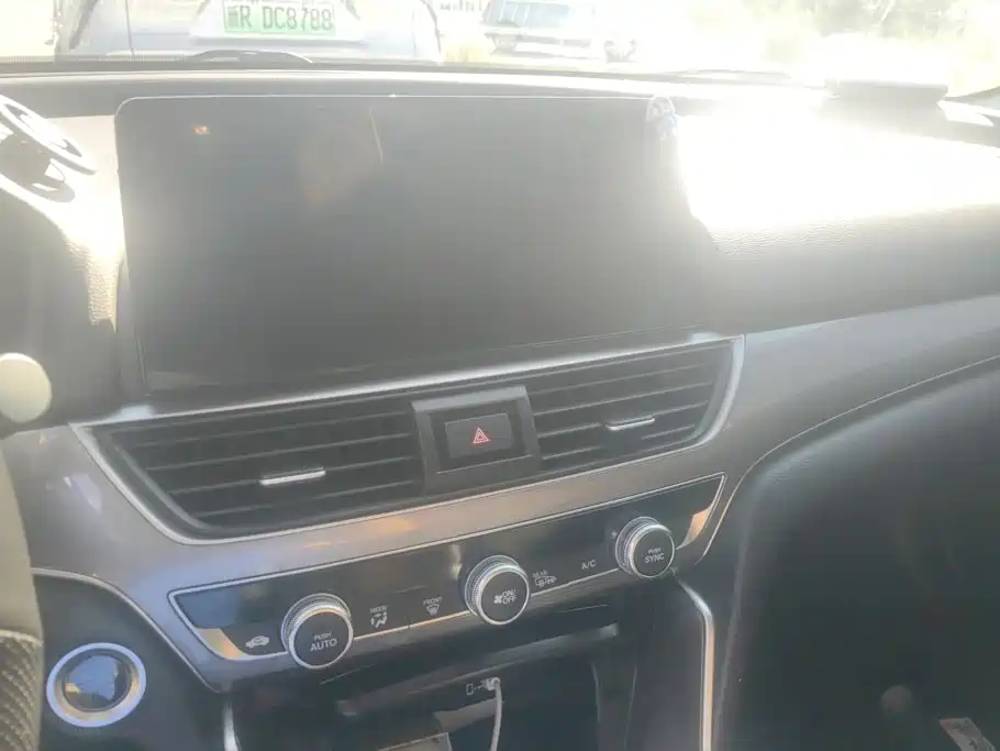 Honda Accord 2023 — фото 13
