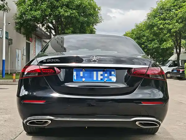 Mercedes-Benz E-Class 2023