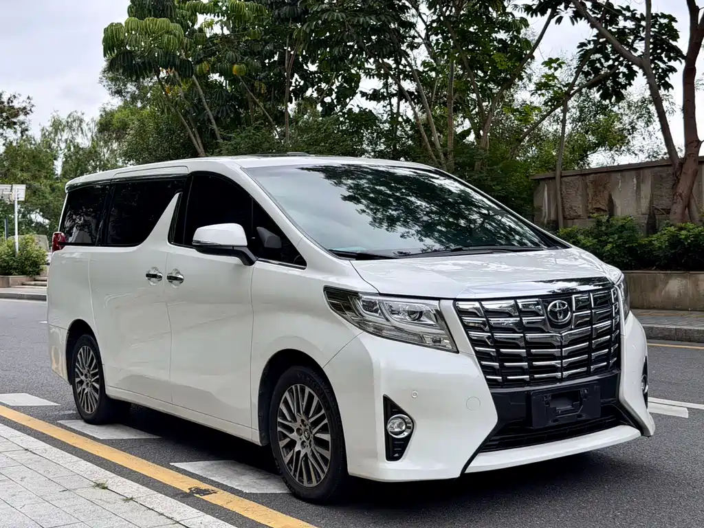 Toyota Alphard 2016