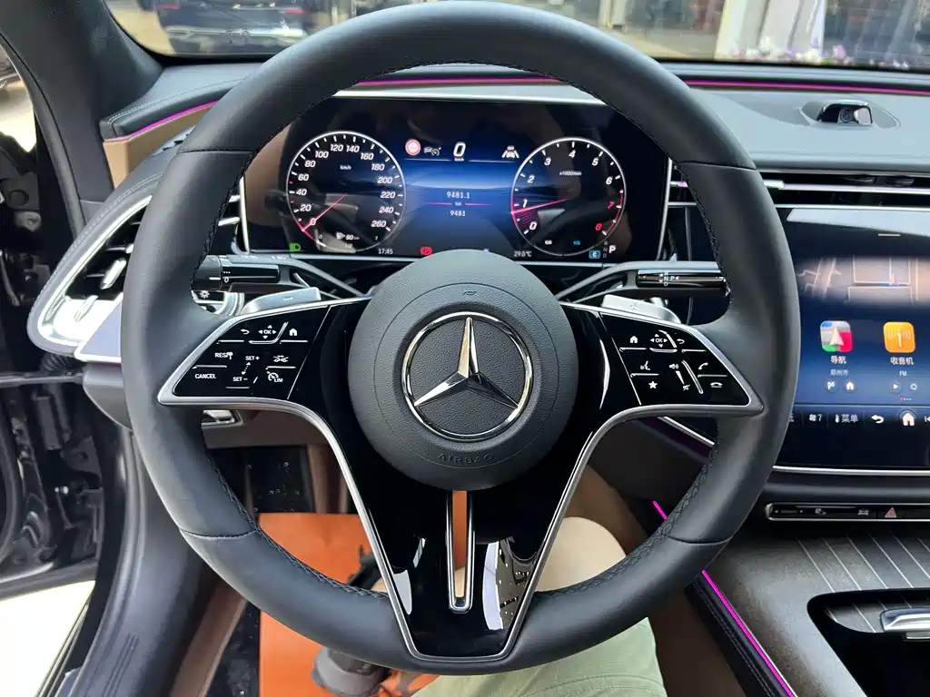 Mercedes-Benz E-Class 2025 — фото 19