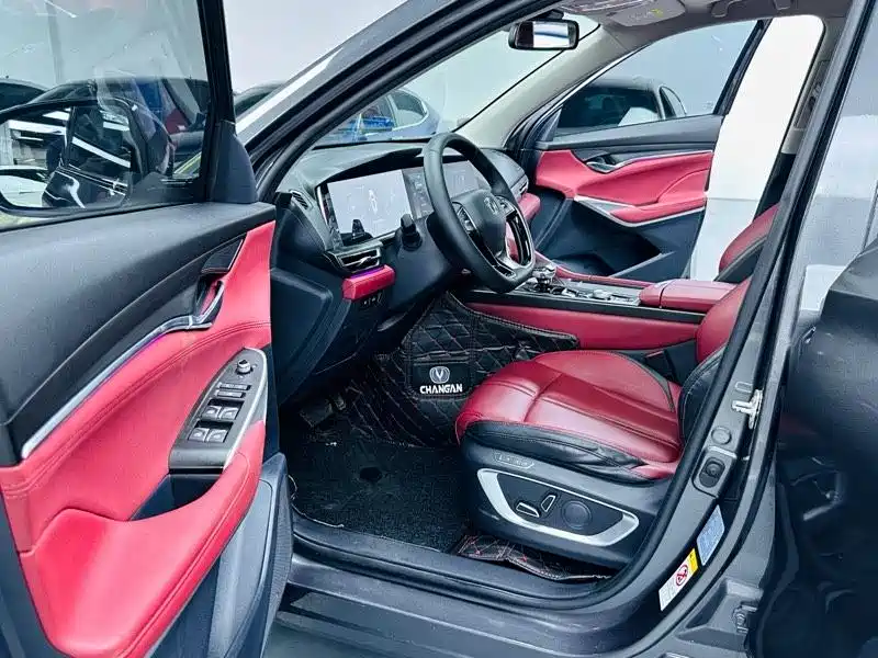 Changan CS75PLUS 2020 — фото 4