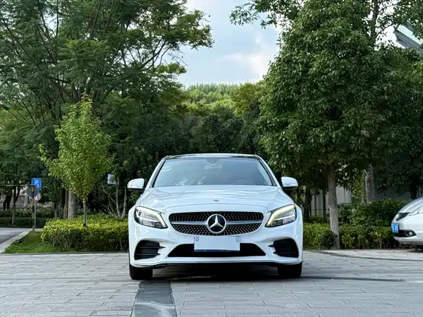Mercedes-Benz C-Class 2020