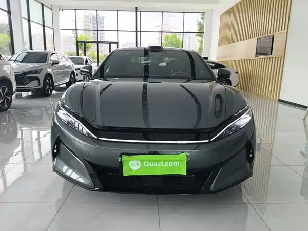 BYD Han L 2025