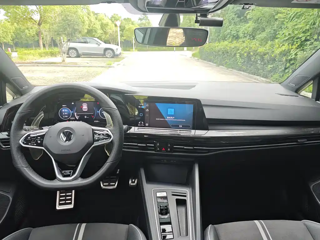 Volkswagen Golf 2023 — фото 19
