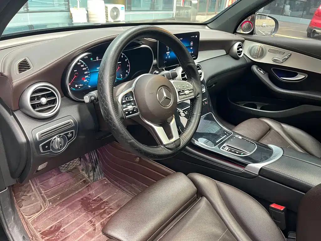 Mercedes-Benz GLC 2021