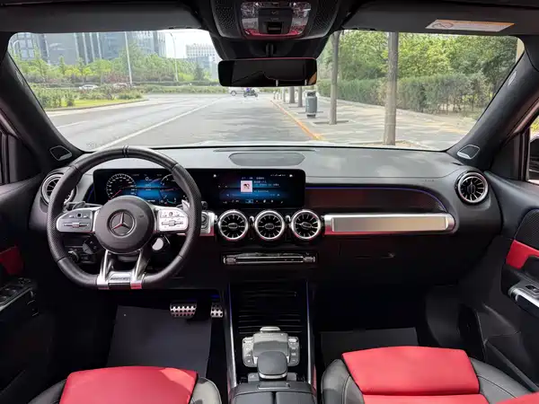 Mercedes-Benz GLB AMG 2023