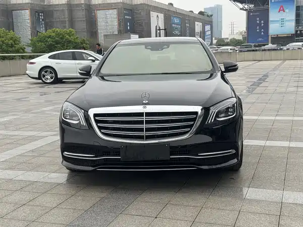 Mercedes-Benz S-Class 2020