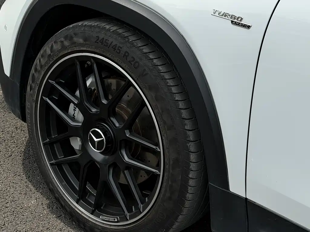 Mercedes-Benz GLB AMG 2023 — фото 13