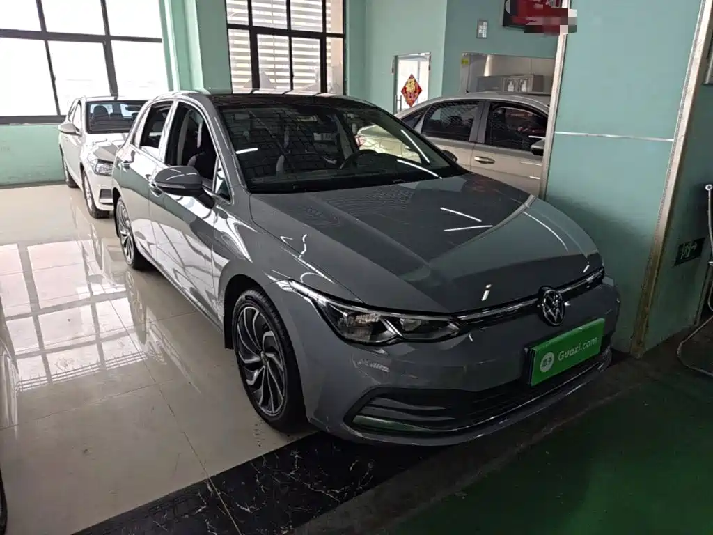 Volkswagen Golf 2021