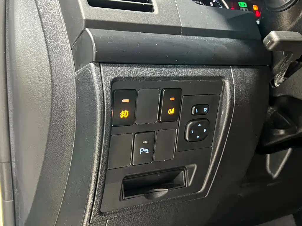 Toyota Land Cruiser 2019 — фото 18