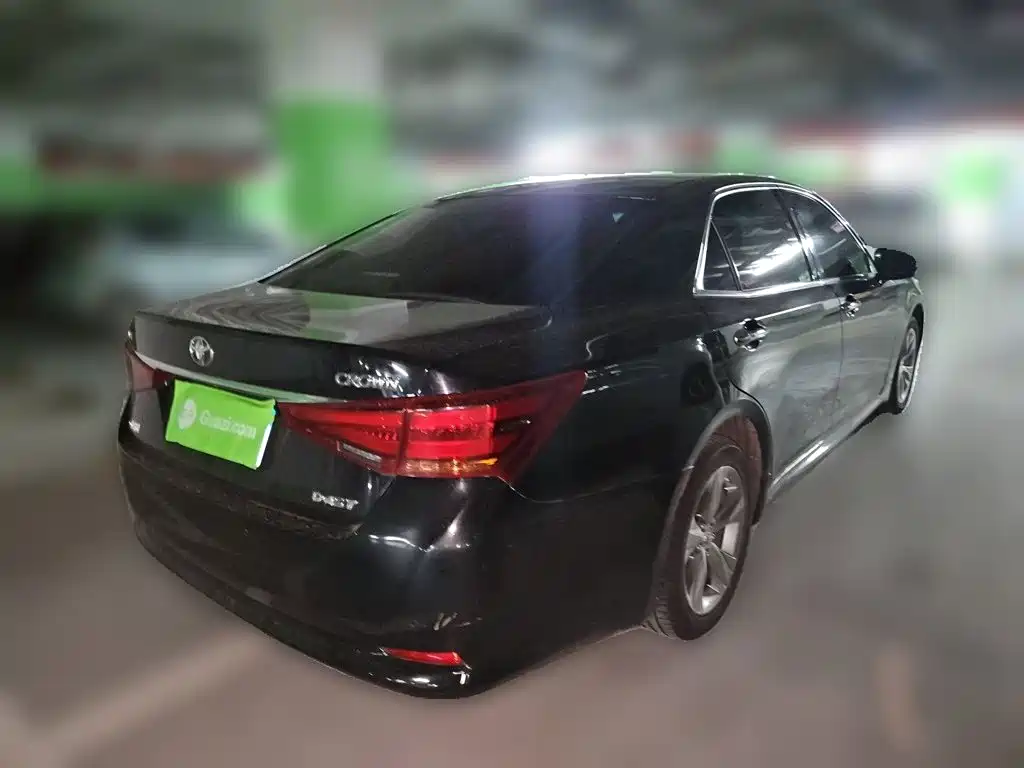 Toyota Crown 2016 — фото 4