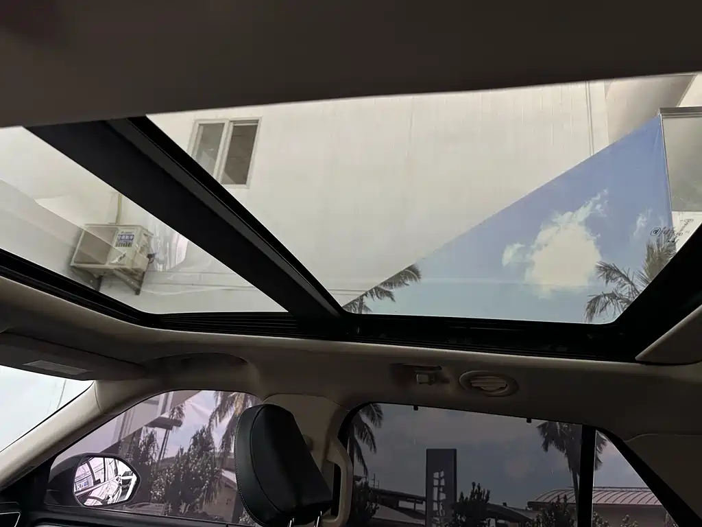 Ford Explorer 2021 — фото 14