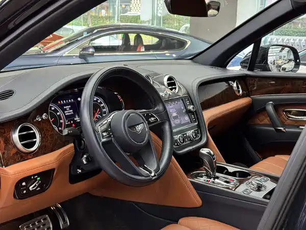 Bentley Bentayga 2016