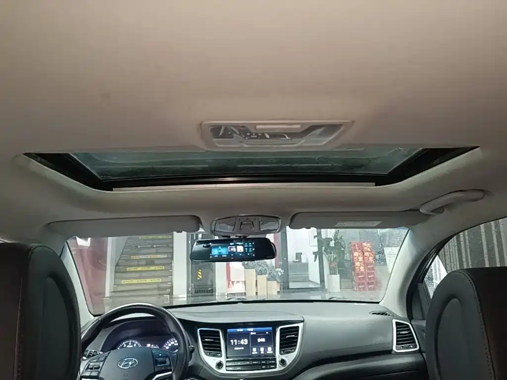 Hyundai Tucson 2018 — фото 18