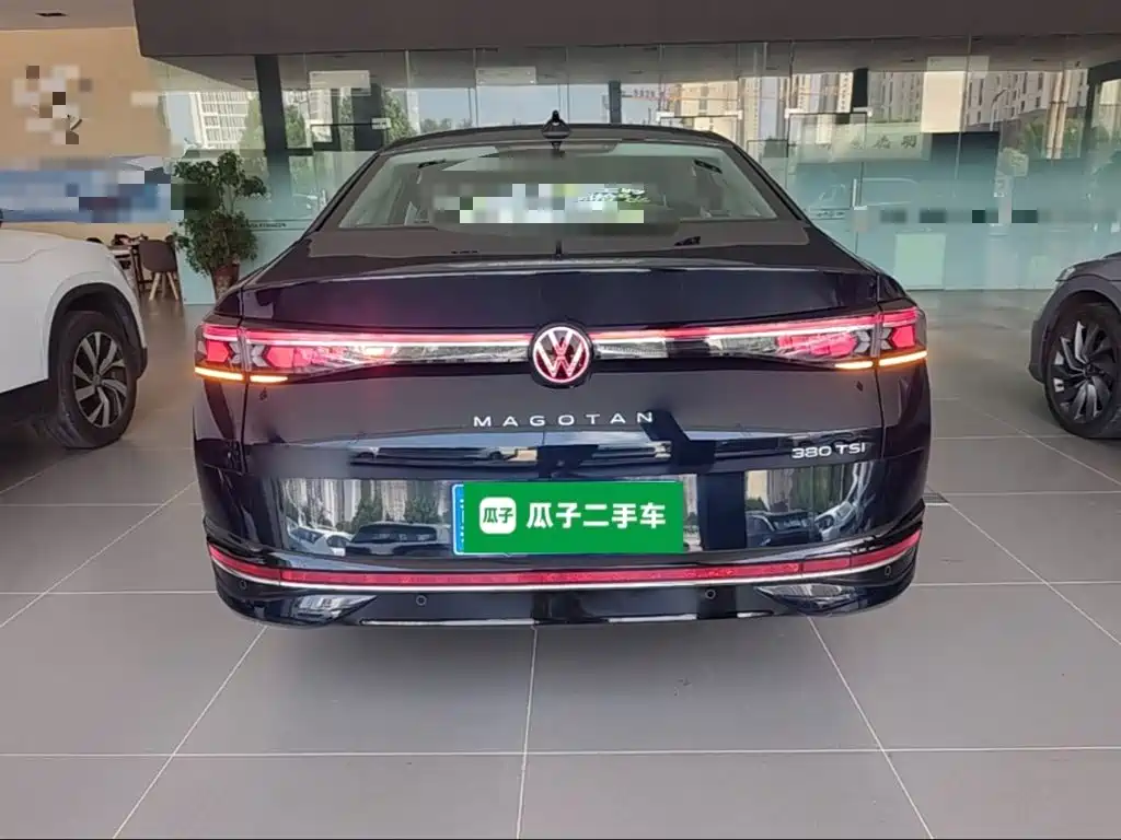 Volkswagen Magotan 2024