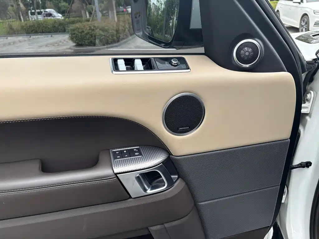 Land Rover Sport 2021 — фото 11