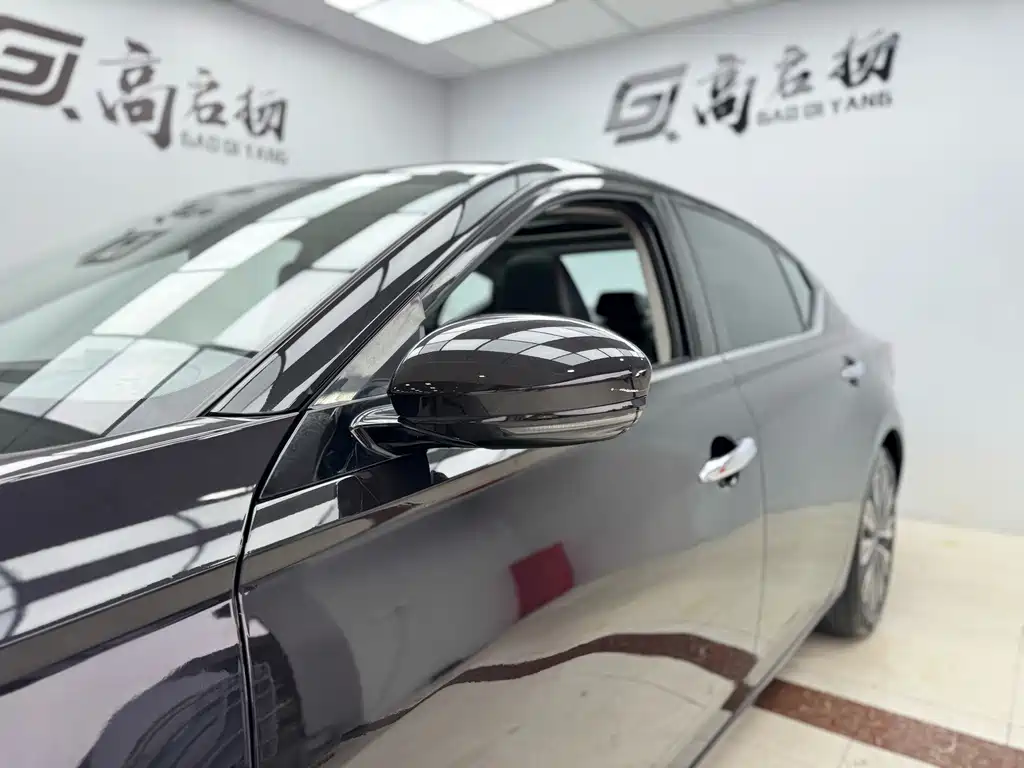 Nissan Teana 2023