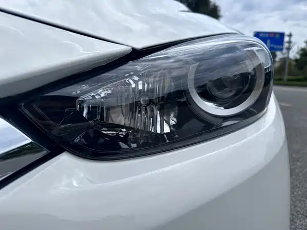 Mazda 3 Axela 2019