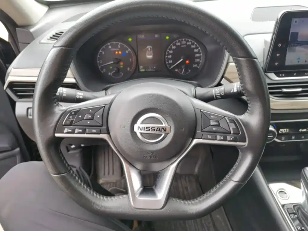 Nissan Teana 2022 — фото 11
