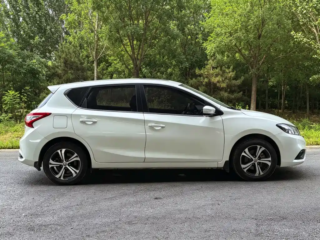 Nissan Tiida 2018