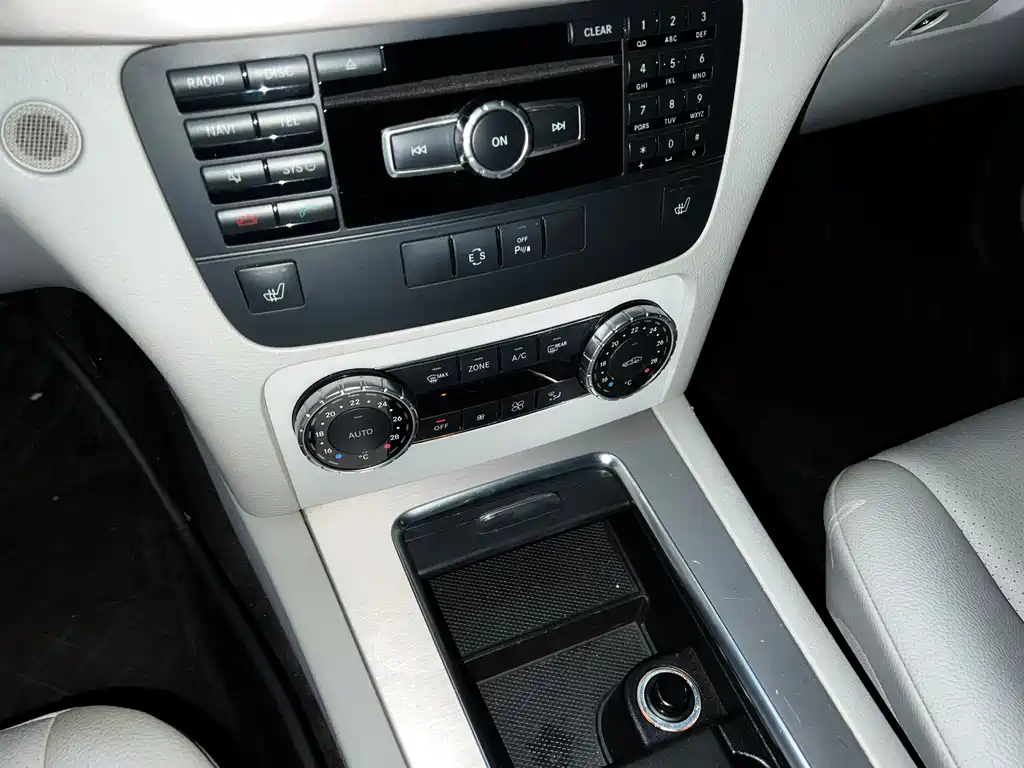 Mercedes-Benz GLK-Class 2014 — фото 17