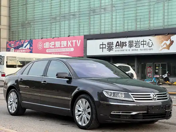 Volkswagen Phaeton 2013