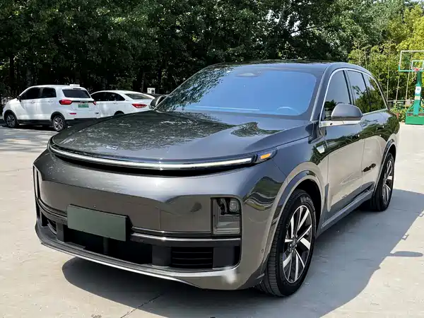 Li Auto L8 2023