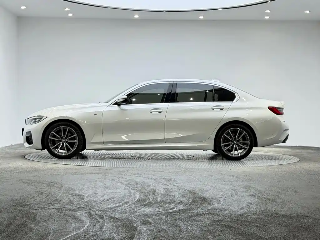 BMW 3 Series 2020