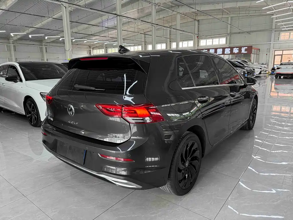 Volkswagen Golf 2022