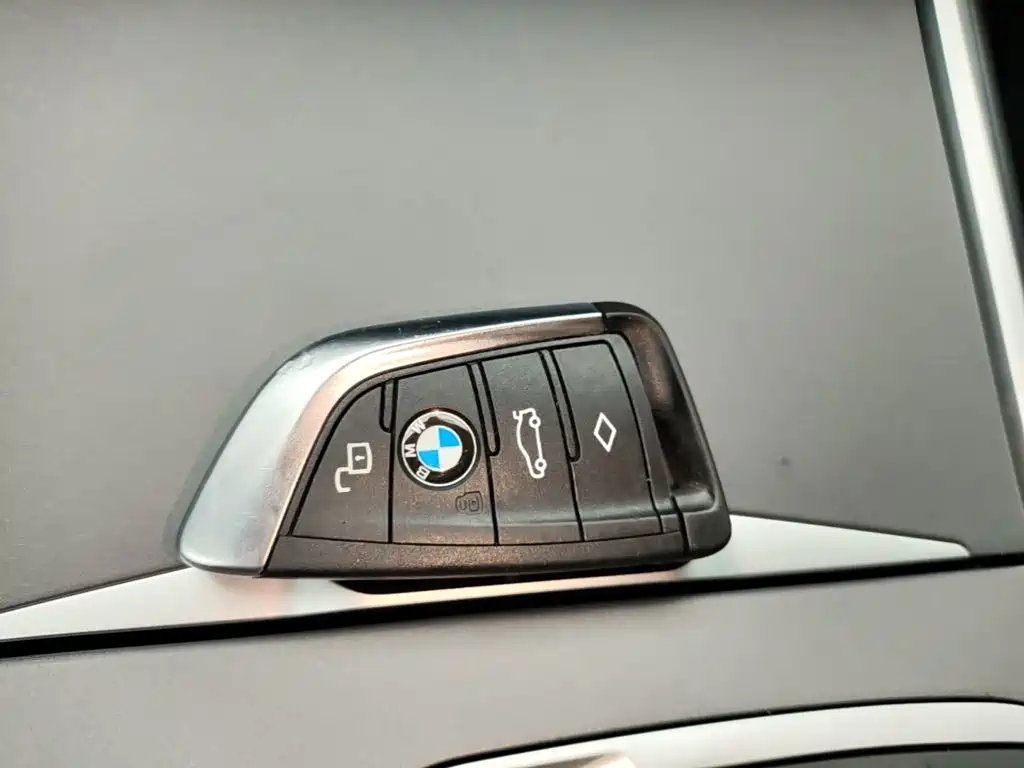BMW i3 2025 — фото 9