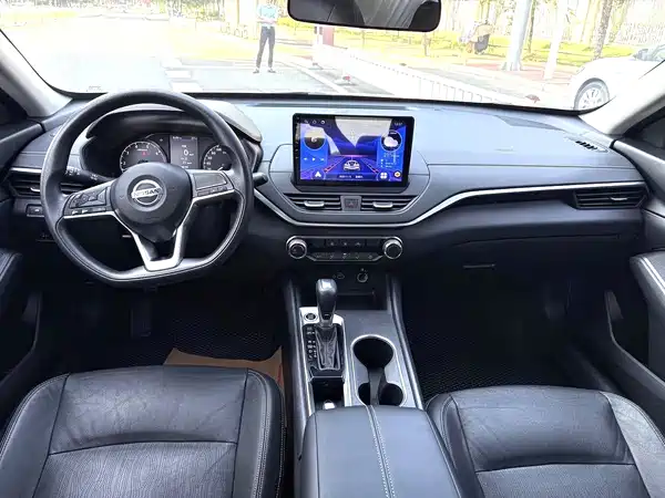 Nissan Teana 2022