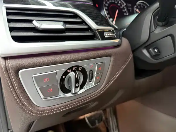 BMW 7 Series 2018