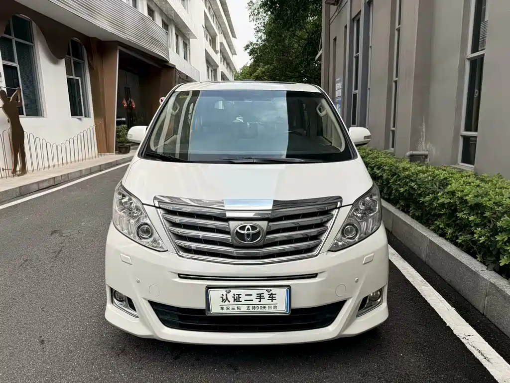 Toyota Alphard 2014 — фото 2