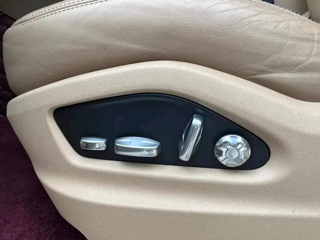 Porsche Cayenne 2019 — фото 17