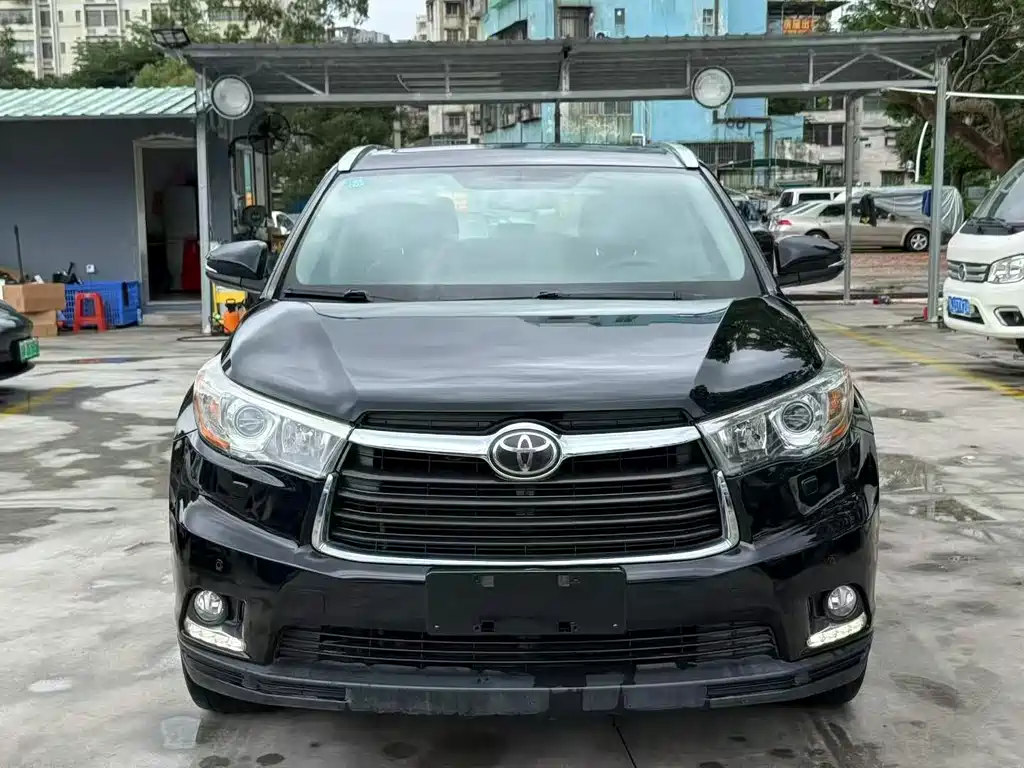 Toyota Highlander 2015 — фото 2