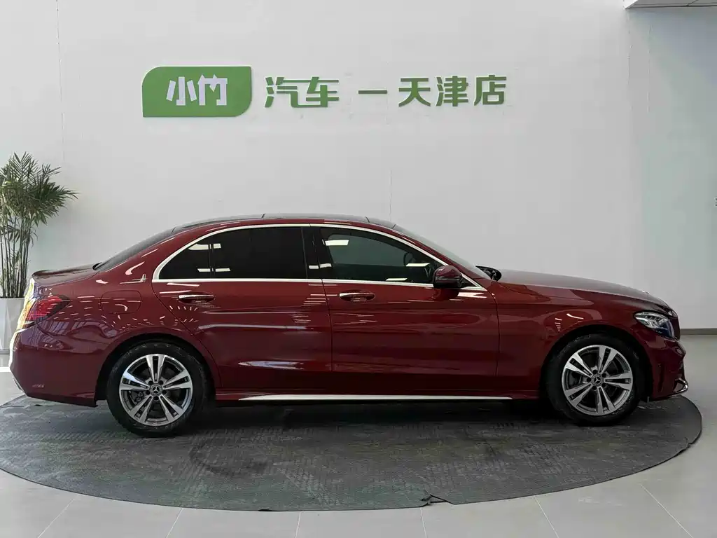 Mercedes-Benz C-Class 2021