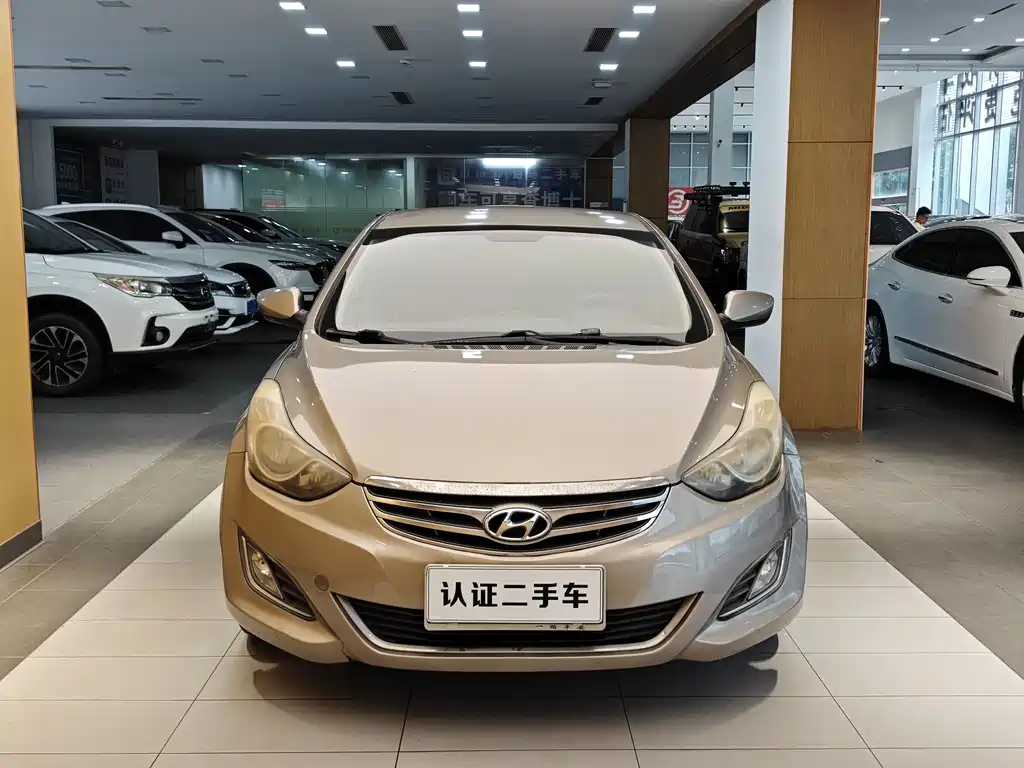 Hyundai Elantra 2014