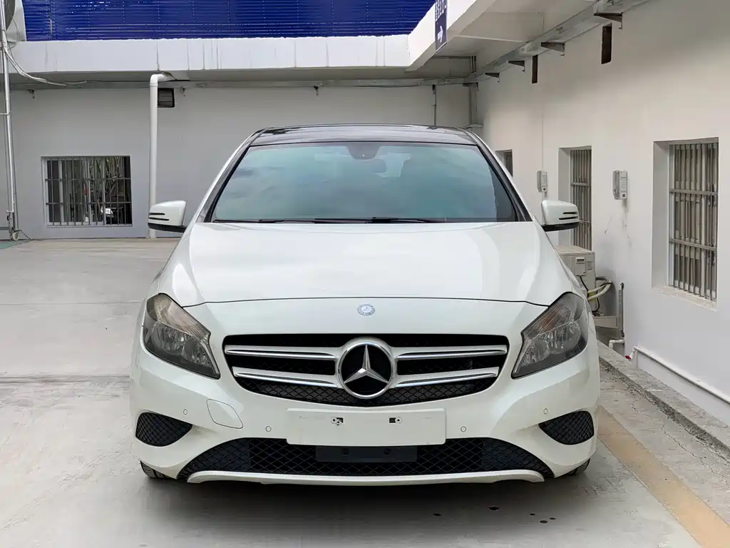 Mercedes-Benz A-Class 2014 — фото 2