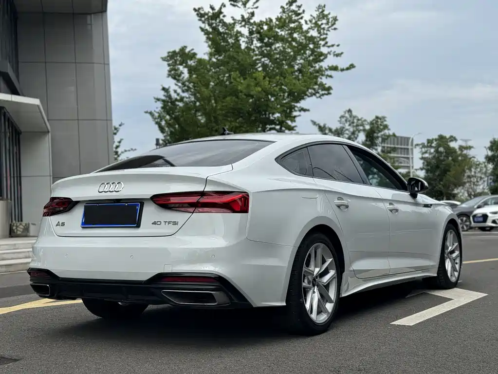Audi A5 2022 — фото 11