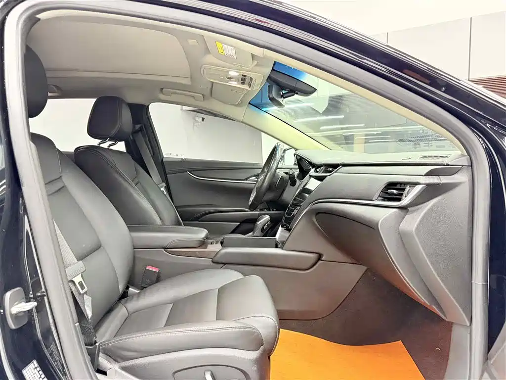 Cadillac XTS 2018 — фото 18